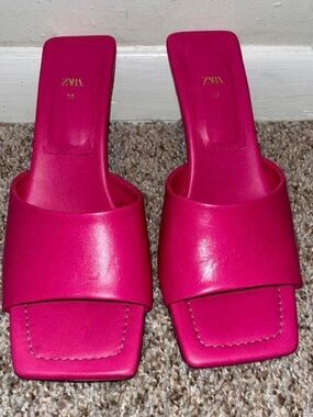 Zara Fuchsia Square-Toe Slip-On Mules